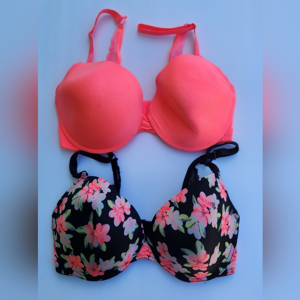 XOXO Coral T-Shirt Bra & Black Floral Print Bra Set